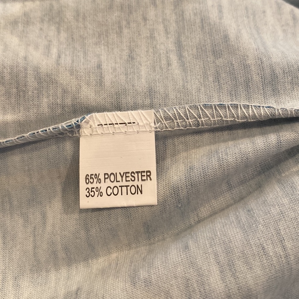 Beautiful poly and cotton top with rounded neck - Picture 4 of 5